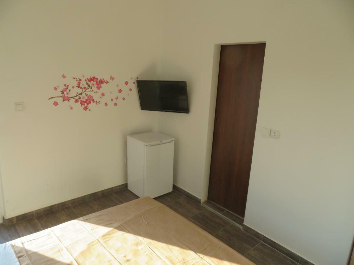 Vila Velvet Hotel Starigrad Paklenica Eksteriør billede